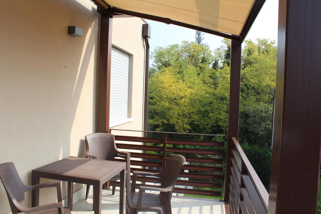 Residenza Sante Aparthotel Lazise Bagian luar foto