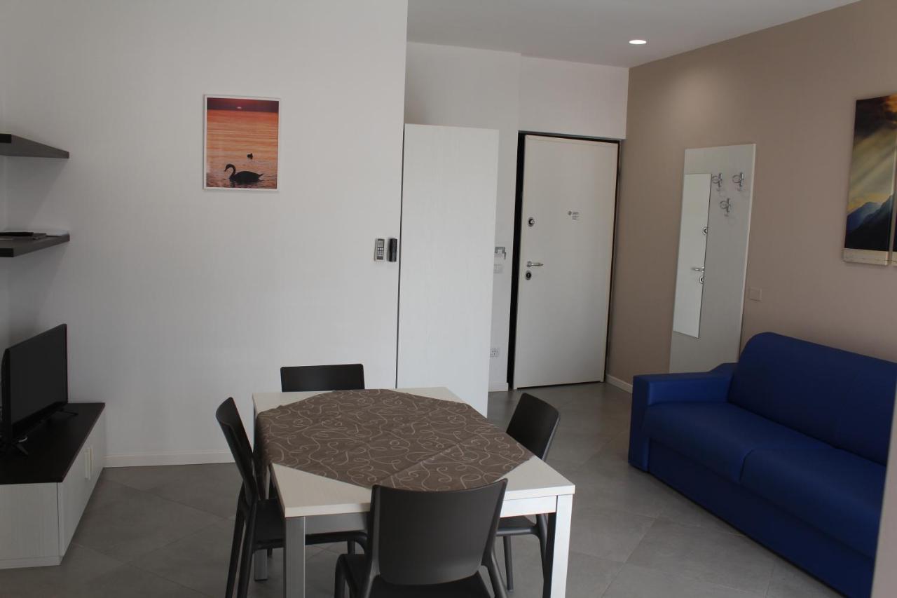 Residenza Sante Aparthotel Lazise Bagian luar foto