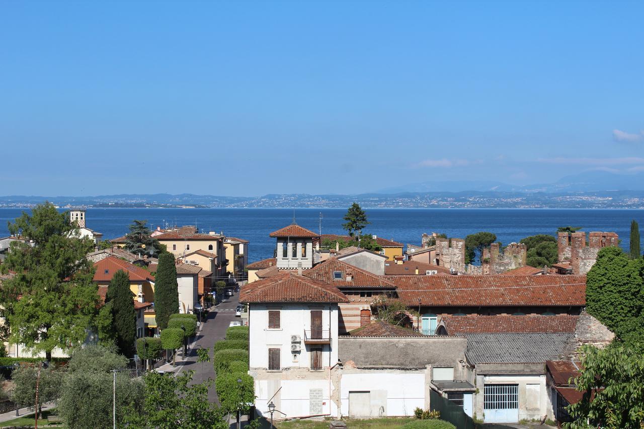 Residenza Sante Aparthotel Lazise Bagian luar foto
