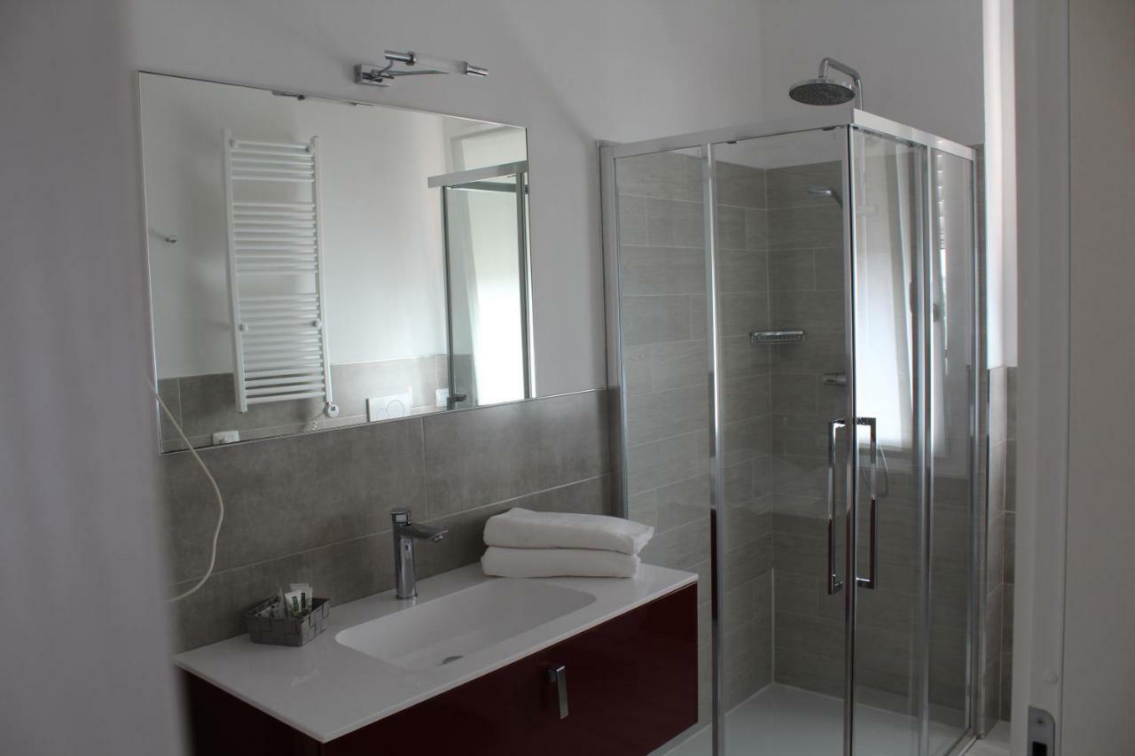 Residenza Sante Aparthotel Lazise Bagian luar foto