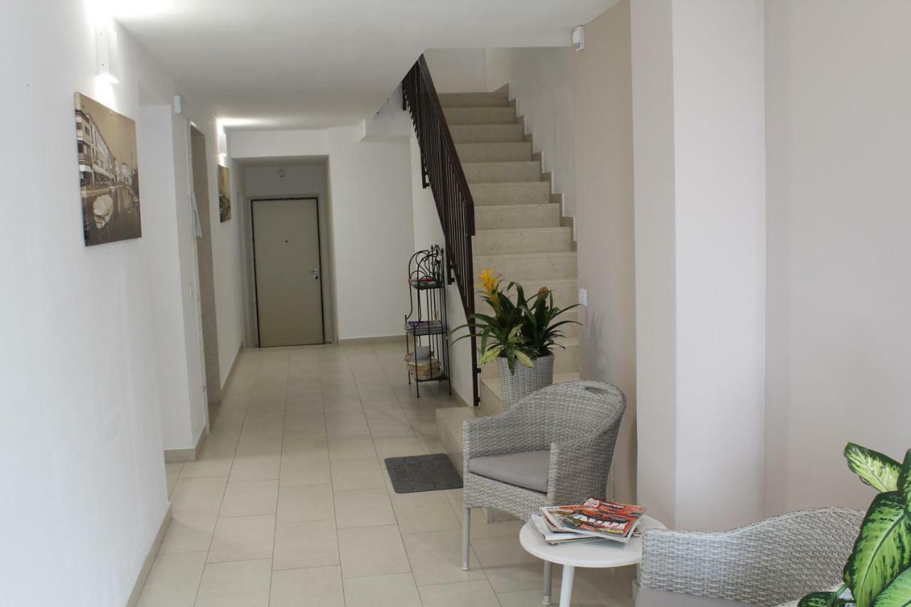 Residenza Sante Aparthotel Lazise Bagian luar foto