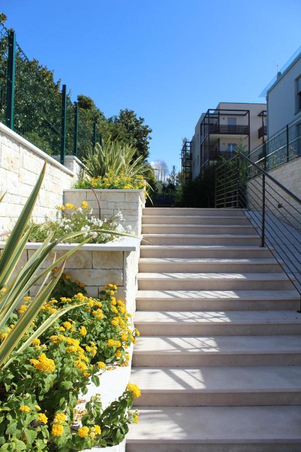 Residenza Sante Aparthotel Lazise Bagian luar foto