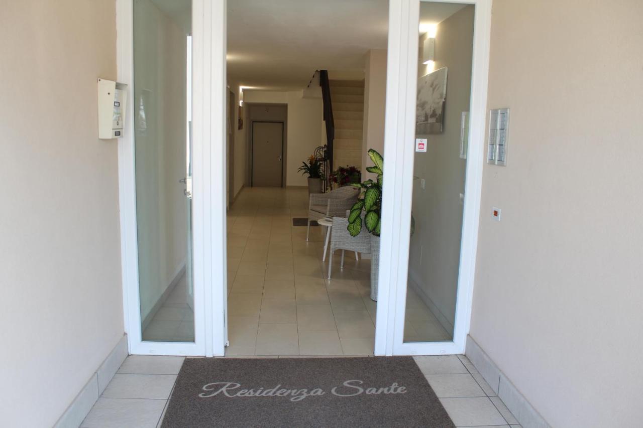 Residenza Sante Aparthotel Lazise Bagian luar foto
